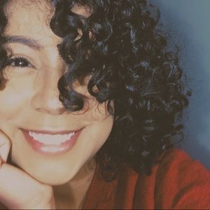 Meet your Posher, Shakira